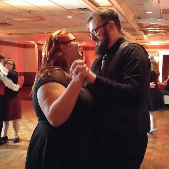 Meet your Posher, Lauren - Picture 1 of 1